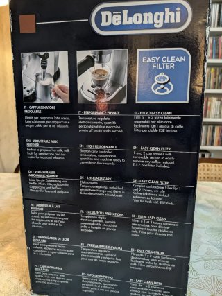Cafetera DeLonghi Dedica 15 bar