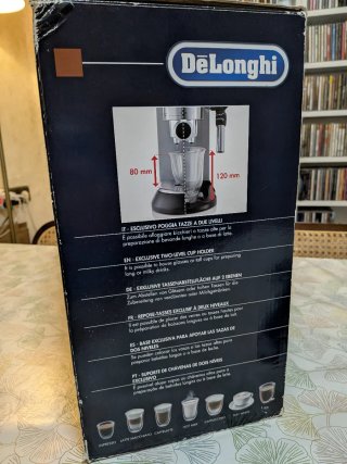 Cafetera DeLonghi Dedica 15 bar