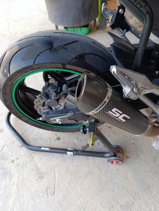 Kawasaki Z800E Negra y Verde