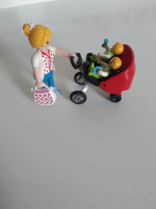 Mamá con gemelos Playmobil