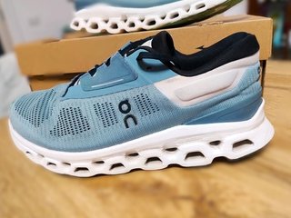 On Running Cloudstratus 3 Scarpe da Corsa