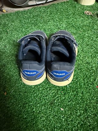 Deportivas Adidas talla 25