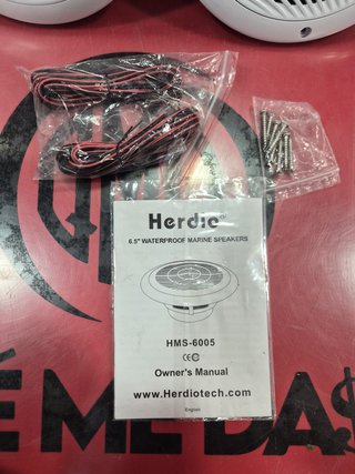 Altavoces de Techo Impermeables Herdio, Nuevos.
