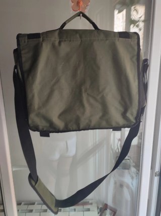 Bolso Cartera Verde para Documentos