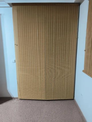 2 persiane in legno avvolgibili