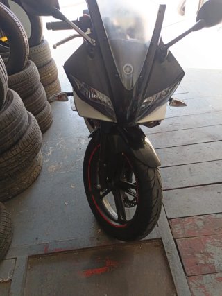 Yamaha YZF-R125 r sportbike
