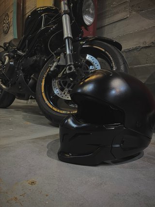 Ducati Monster 695