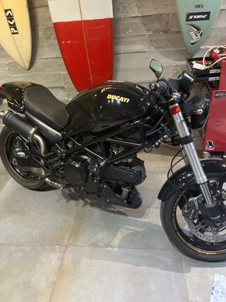 Ducati Monster 695