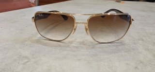 Gafas de sol Ray-Ban Aviator doradas y marrones