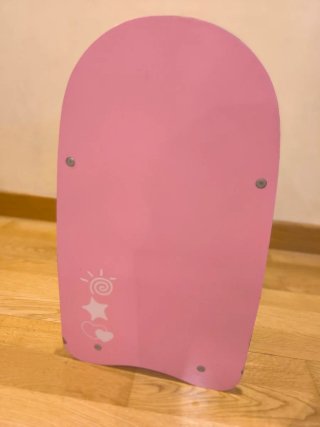 Cuna de muñecos de madera rosa
