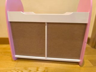 Cuna de muñecos de madera rosa