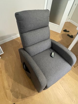 Sillón reclinable eléctrico gris