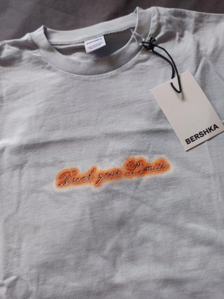 Camiseta Bershka Estampada Chico