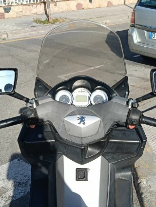 Peugeot Satelis 250