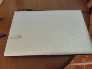Packard Bell Portátil Negro/Plateado