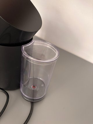 Cafetera Nespresso Vertuo Negra
