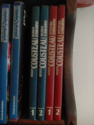 4 Tomos Jacques Cousteau.