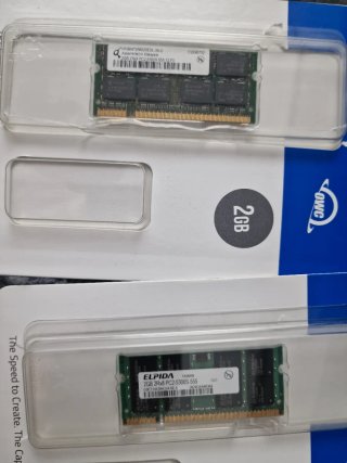 Módulo Memoria RAM 2GB ELPIDA PC2-5300S