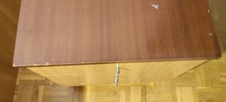 Mesita de noche de madera marrón,cada 5,00