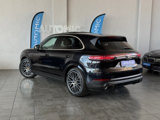 Porsche Cayenne -