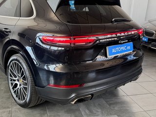 Porsche Cayenne -