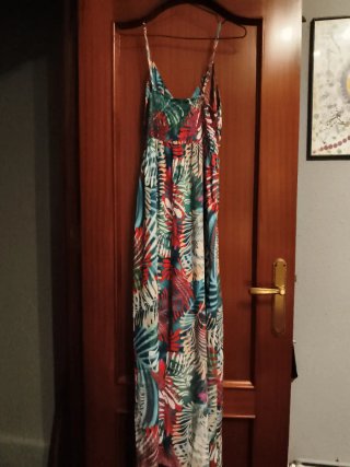 Vestido largo estampado tropical