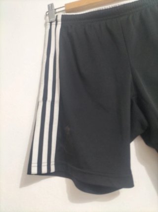 Pantalón corto Adidas negro