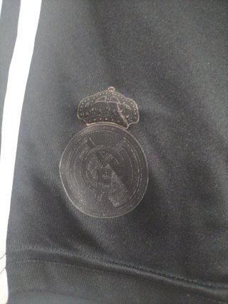 Pantalón corto Adidas negro