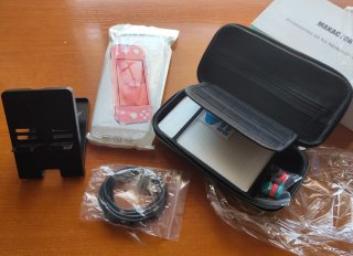 Kit Accesorios Nintendo Switch Lite MAKACTUA