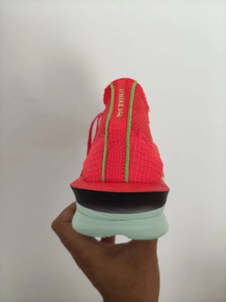 T42,5 Nike  Air Zoom Alphafly Next% 3 Rojas
