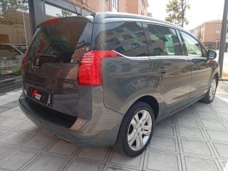 Peugeot 5008 2014