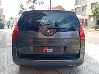 Peugeot 5008 2014