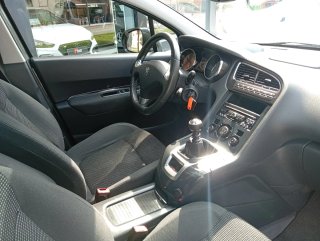 Peugeot 5008 2014