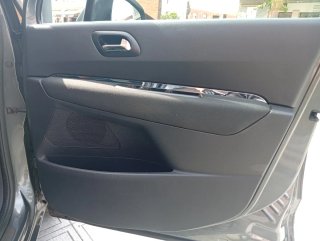 Peugeot 5008 2014