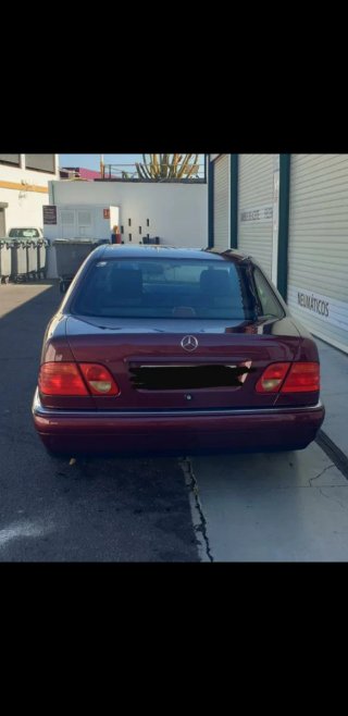 Mercedes-Benz Classe E (214) 1996