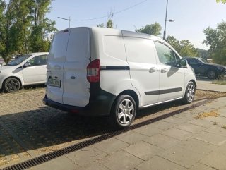 Ford Transit Courier 2017