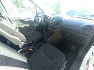 Ford Transit Courier 2017