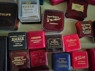 Lote de antiguas cajas de joyería