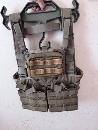 Defcon 5 Chest Rig usato