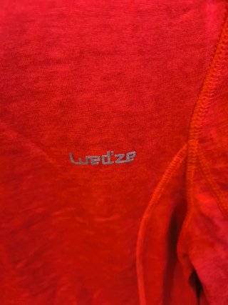 Camiseta térmica roja nieve