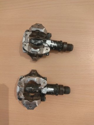 Pedales automáticos Shimano