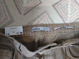Pantalón cargo Bershka mujer beige sin usar