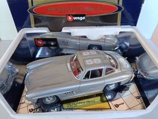1/18 MODELLO MERCEDES BENZ 300 SL 58 GREY BURAGO