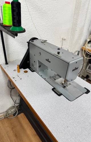 Máquina de coser industrial triple arrastre