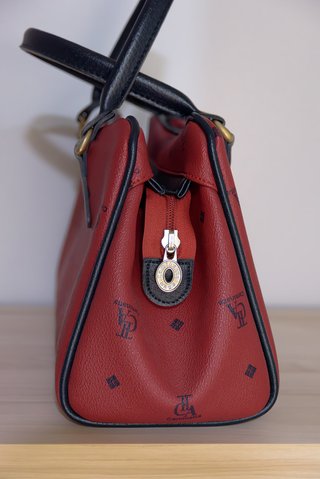 Bolso de mano Carlo Alberto rojo y negro