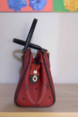Bolso de mano Carlo Alberto rojo y negro