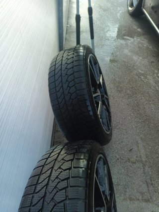 Llantas Mercedes C63 AMG Originales (4)