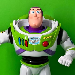 Figura Buzz Lightyear Toy Story Disney Pixar