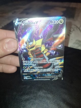 Carte Pokemon Giratina V 185/196
