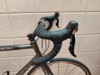 Bicicleta de carretera TRIGON